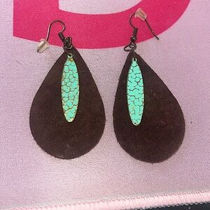 Leather earrings